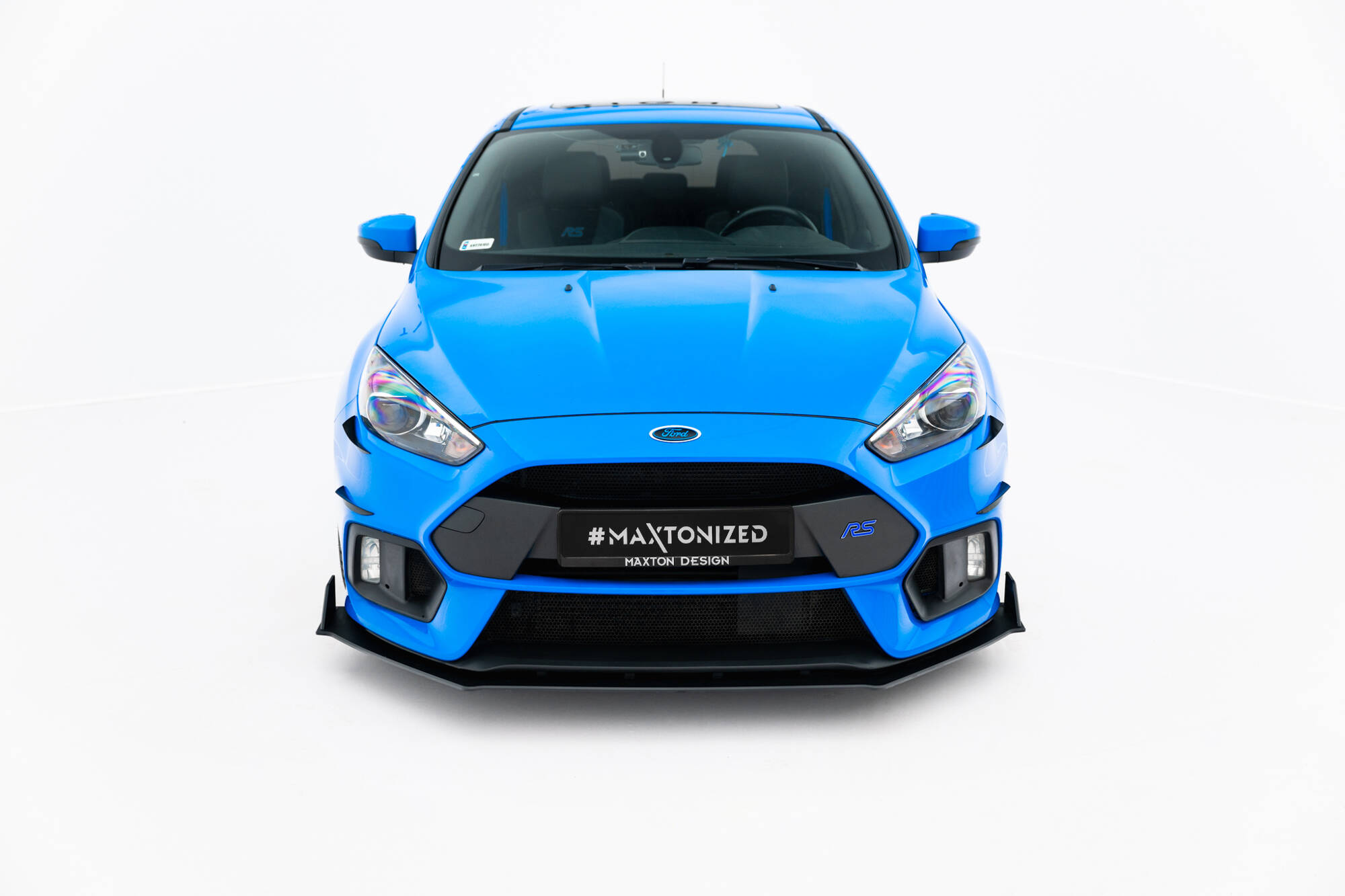 Maxton Design Передний сплиттер Street Pro V.2 для Ford Focus RS Mk3 — изображение 2