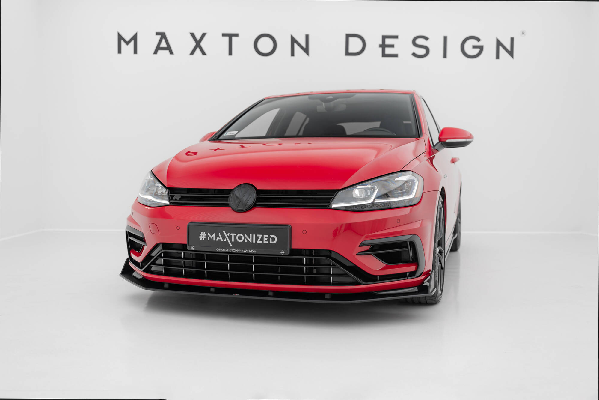 Maxton Design Передний сплиттер Street Pro V.2 для Volkswagen Golf R / R-Line Mk7 (рестайлинг)