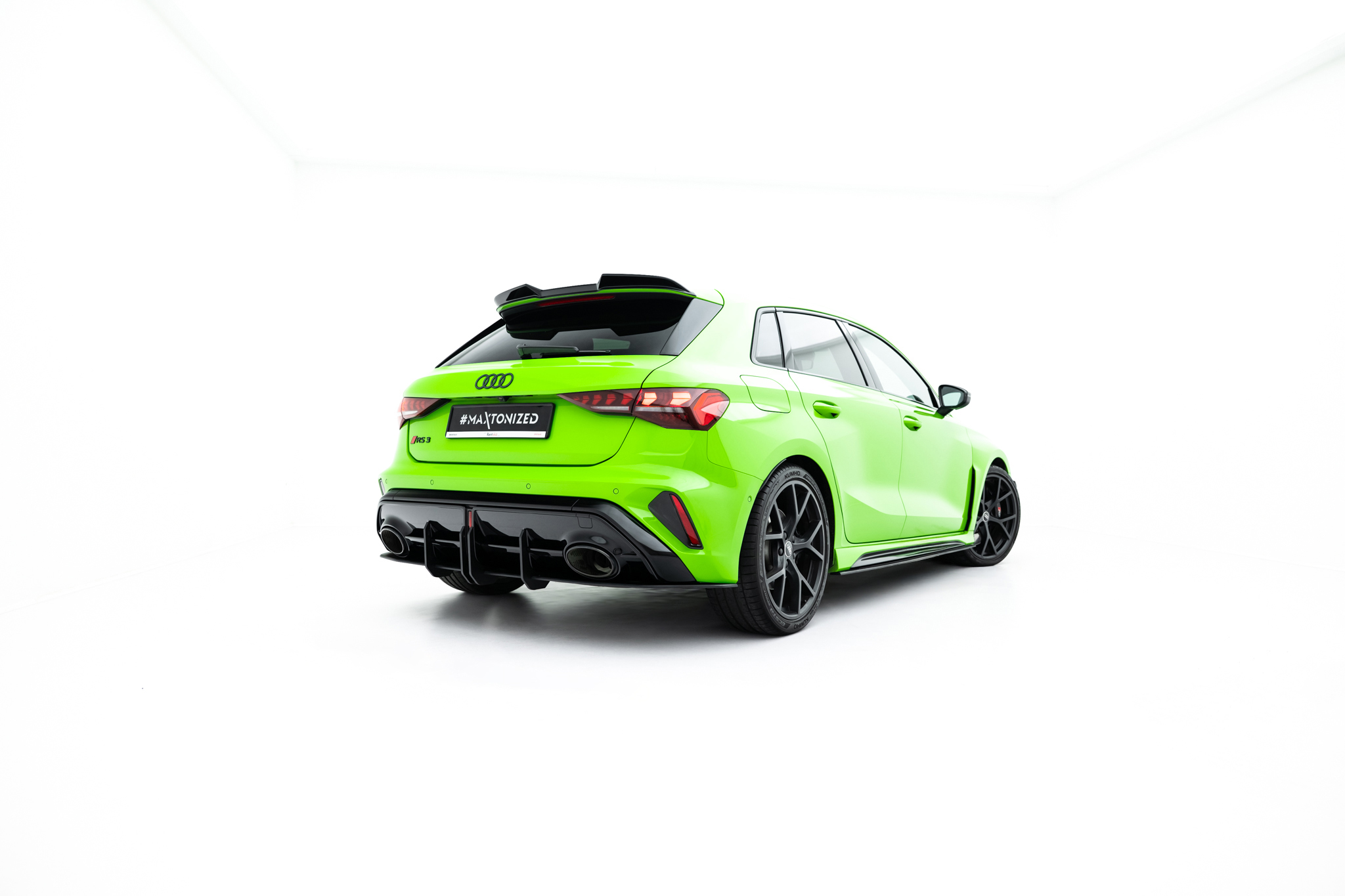 Maxton Design Задний диффузор Street Pro для Audi RS3 Sportback 8Y (рестайлинг).