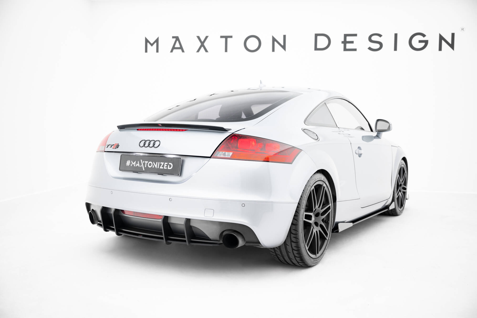 Maxton Design Задний диффузор Street Pro для Audi TT S-Line 8J после рестайлинга