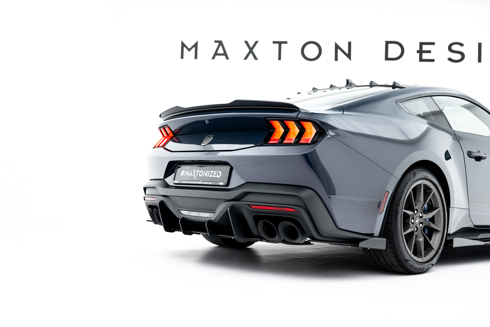 Maxton Design Задний диффузор Street Pro для Ford Mustang Dark Horse Mk7 — изображение 3