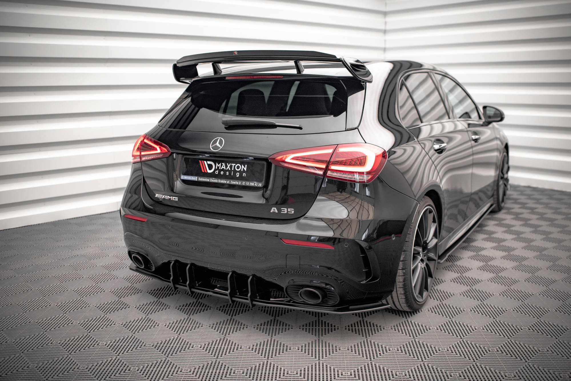 Maxton Design Задний диффузор Street Pro для Mercedes A35 AMG Hatchback Aero Pack W177 — изображение 3