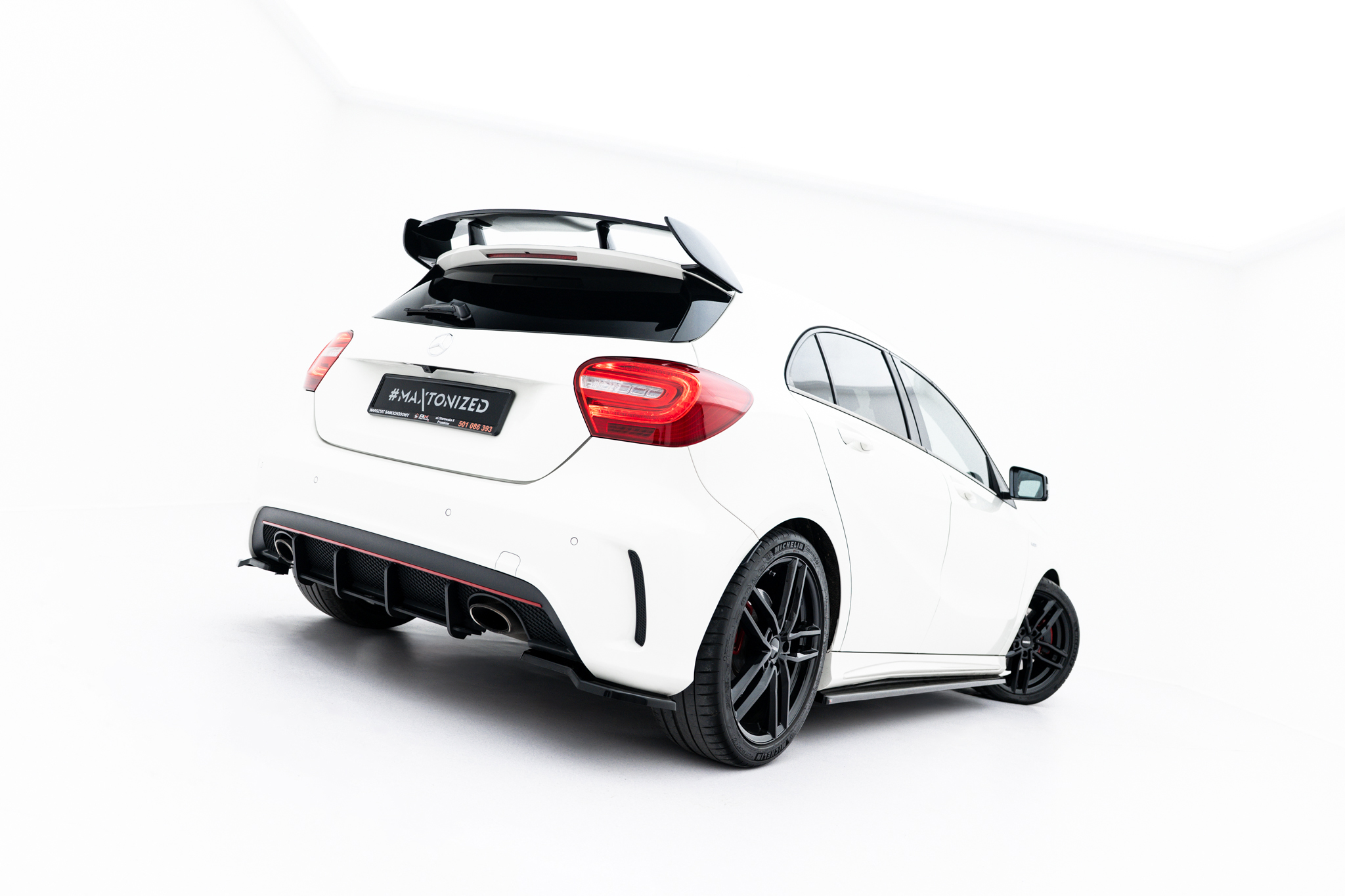 Maxton Design Задний диффузор Street Pro для Mercedes-Benz A AMG-Line W176 — изображение 3