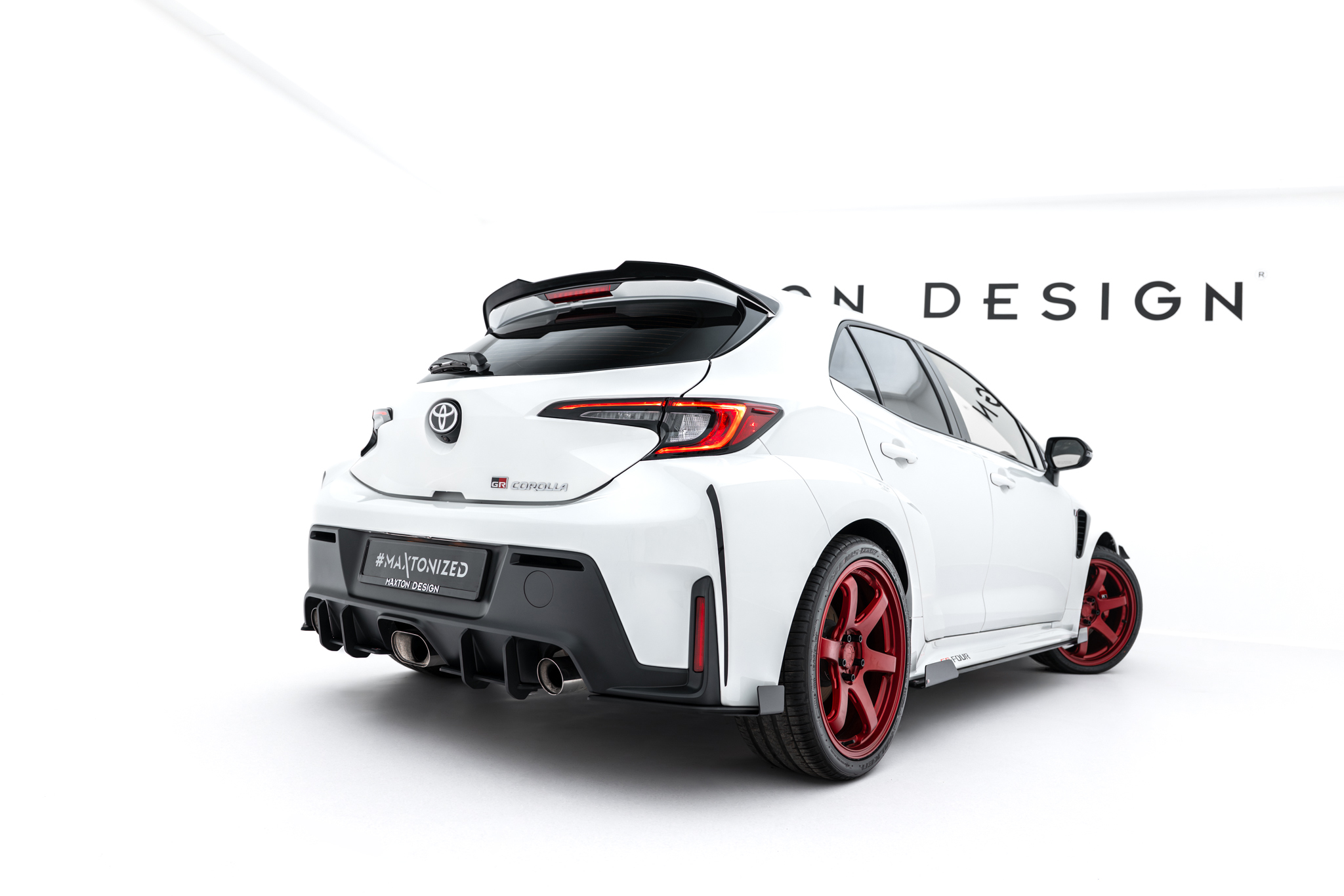 Maxton Design Задний диффузор Street Pro для Toyota GR Corolla Mk12 — изображение 3