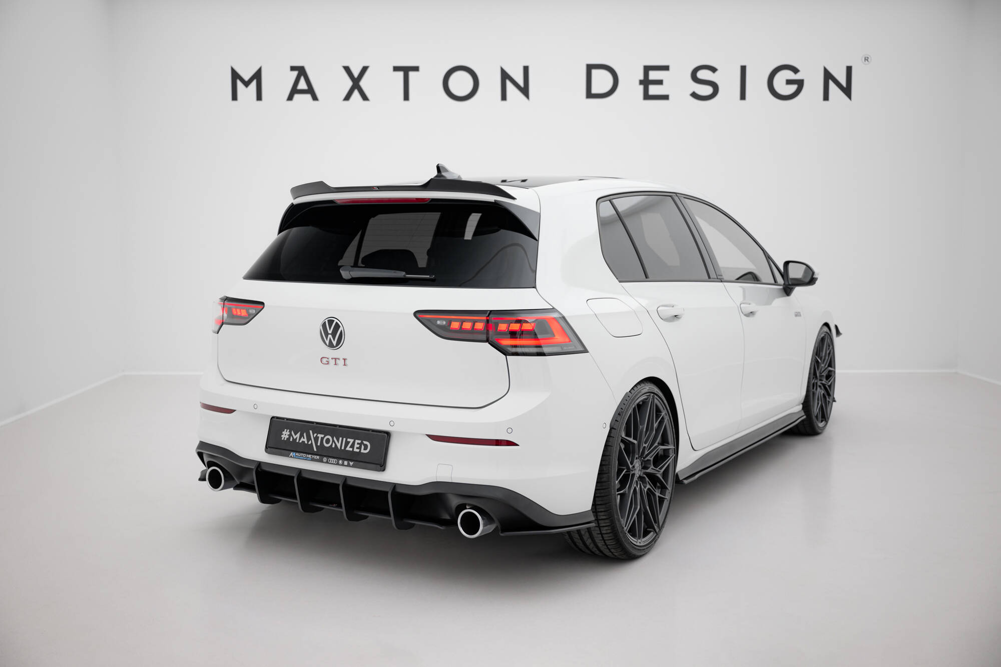Maxton Design Задний диффузор Street Pro V.1 для Volkswagen Golf GTI Mk8 — изображение 2
