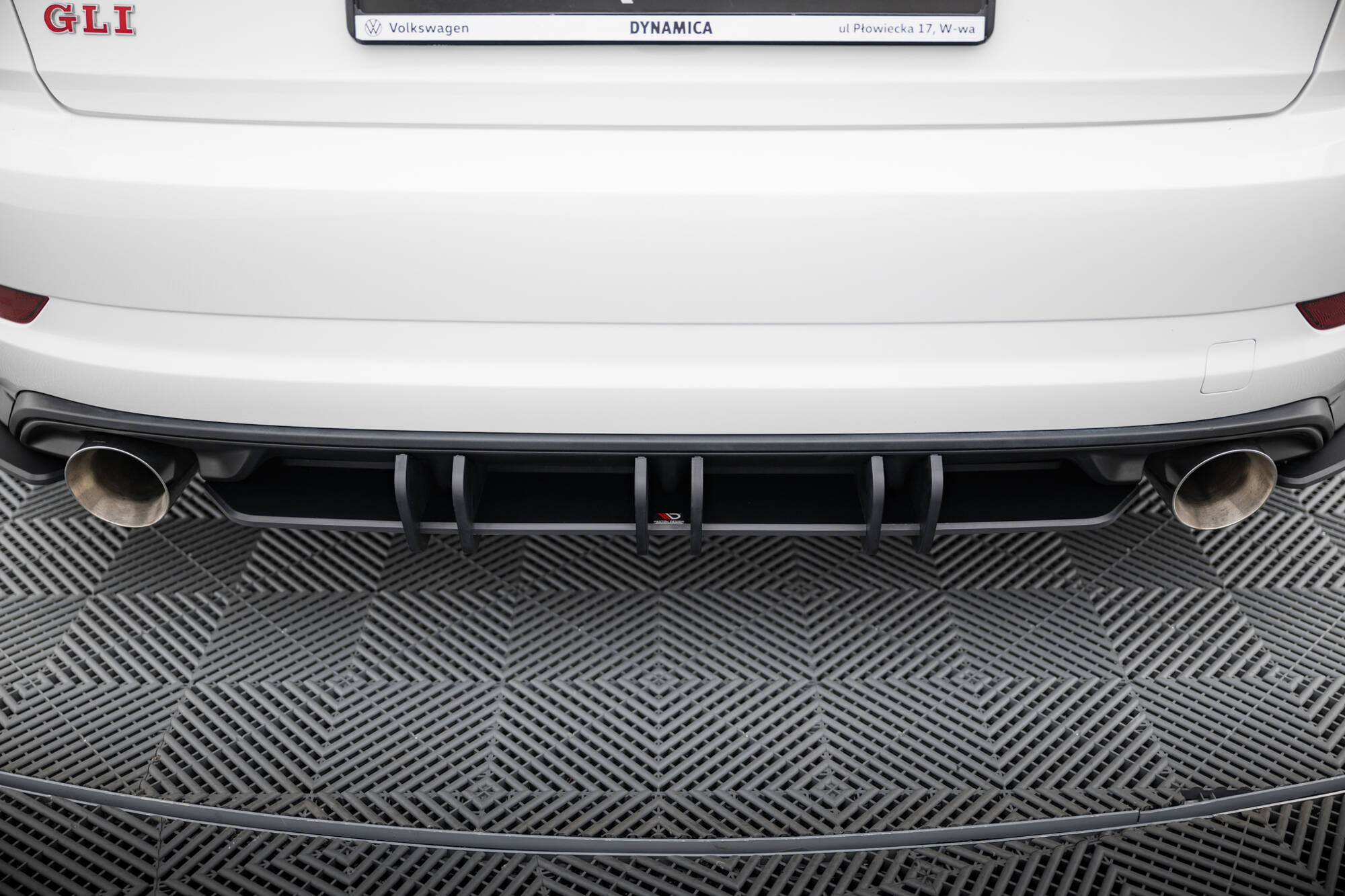 Maxton Design Задний диффузор Street Pro Volkswagen Jetta GLI Mk7 — изображение 3