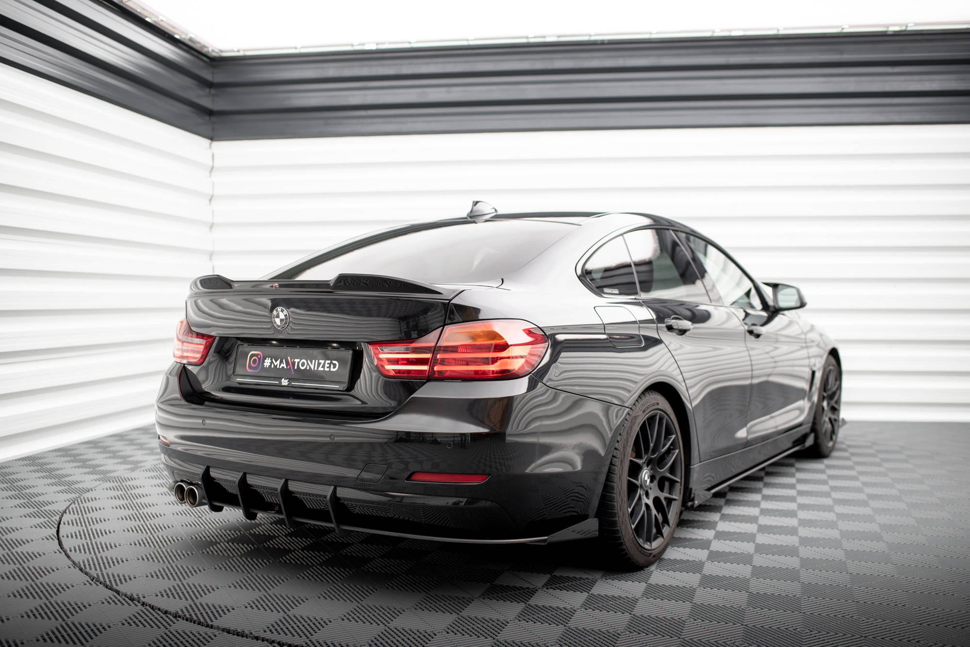 Maxton Design Задние боковые спойлеры и брызговики Street Pro для BMW 4 Gran Coupe F36 — изображение 3
