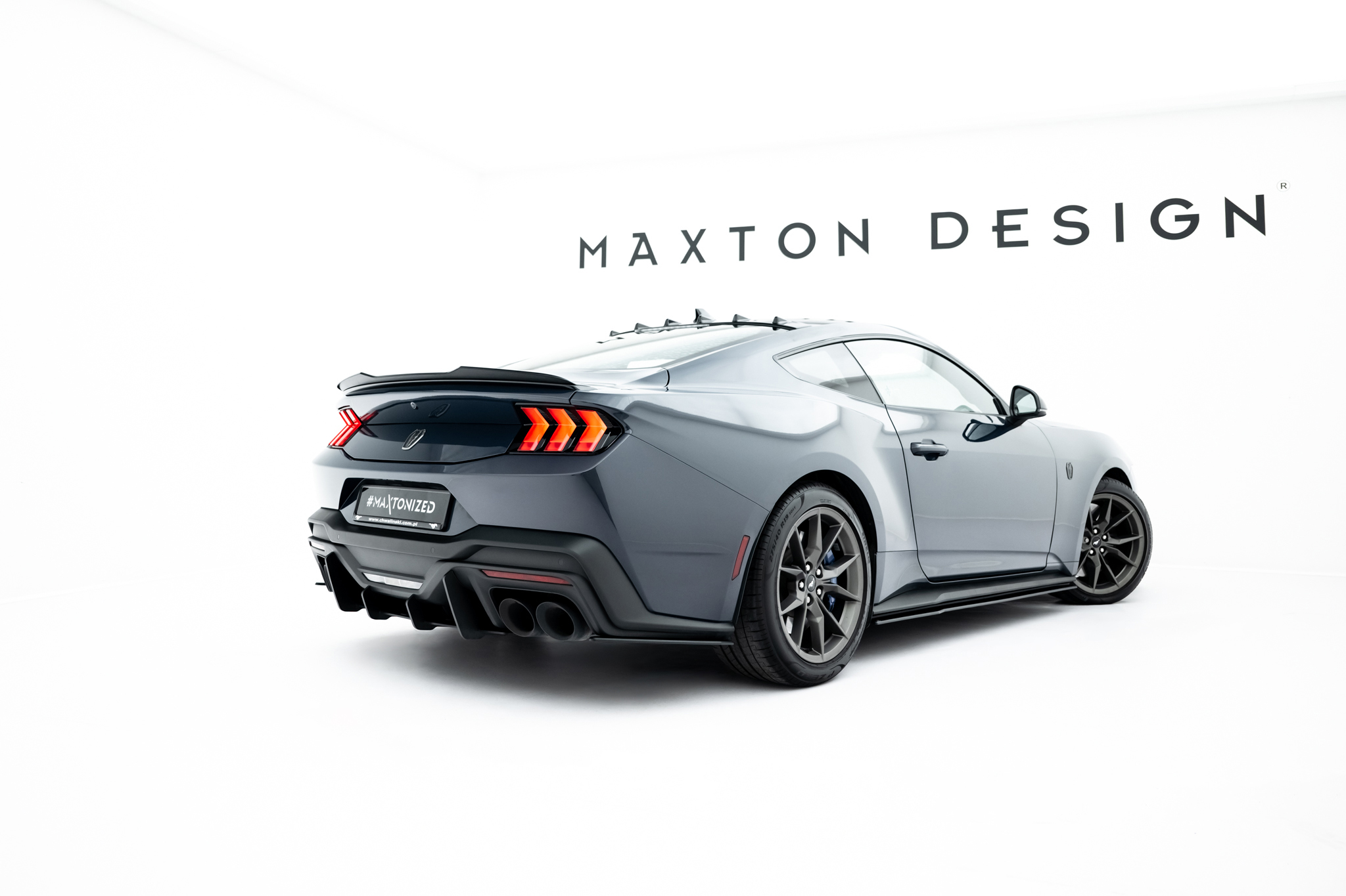 Maxton Design Задние боковые сплиттеры Street Pro для Ford Mustang Dark Horse Mk7 — изображение 5
