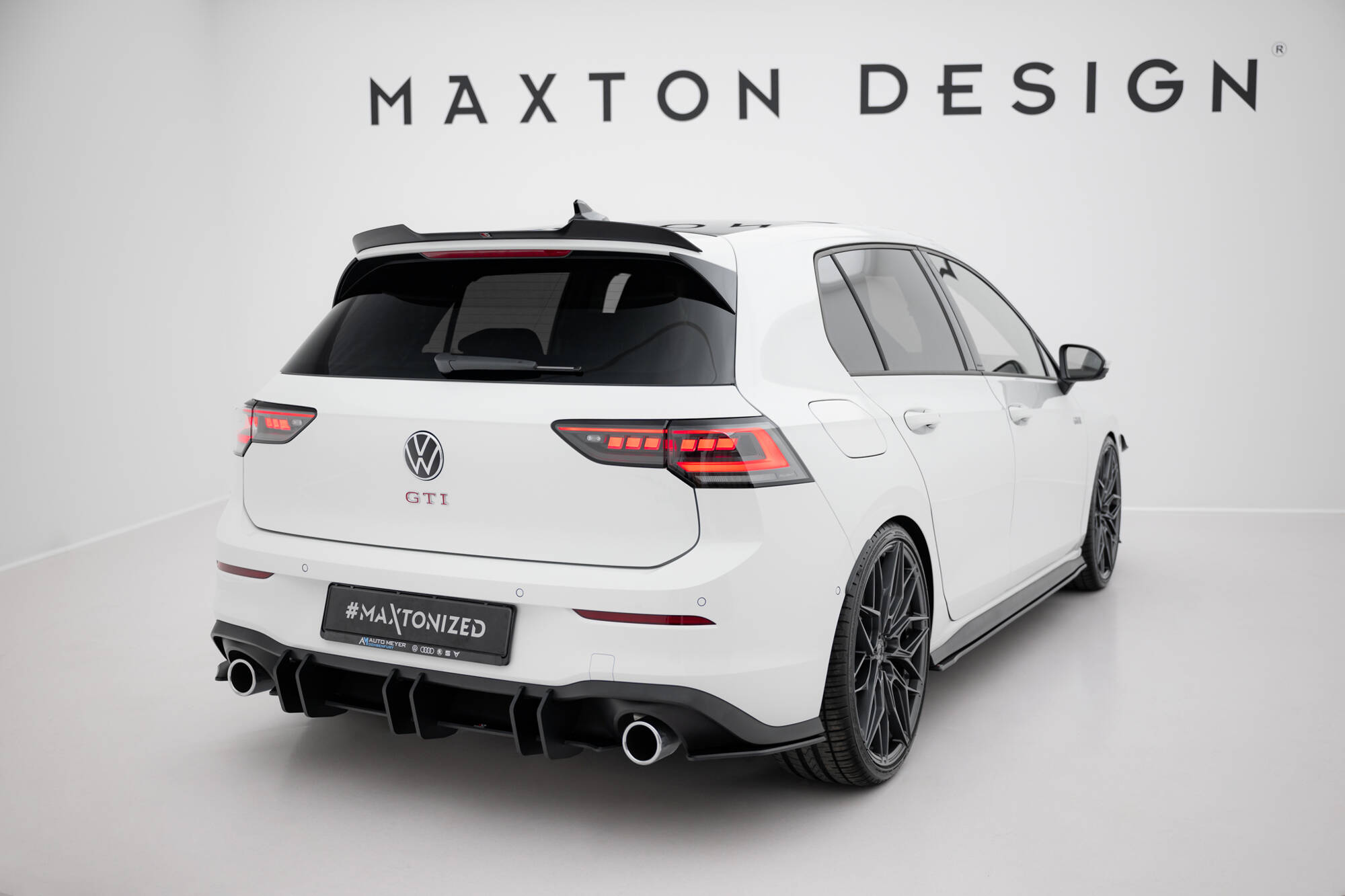 Maxton Design Задние боковые сплиттеры Street Pro V.1 для Volkswagen Golf GTI / GTE / R-Line Mk8 — изображение 2