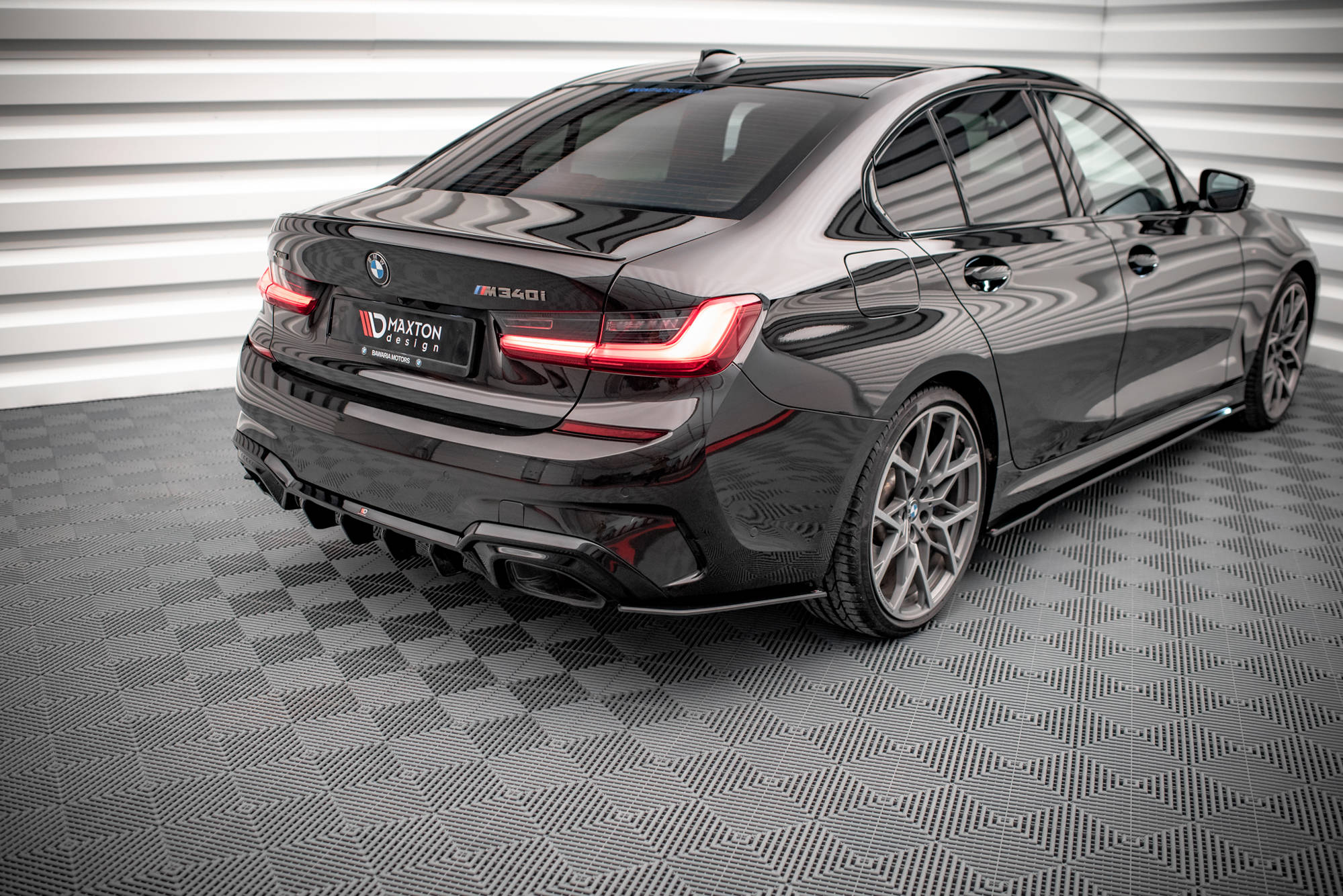 Maxton Design Задние боковые сплиттеры Street Pro V.2 для BMW M340i / M-Pack G20 / G21 — изображение 2