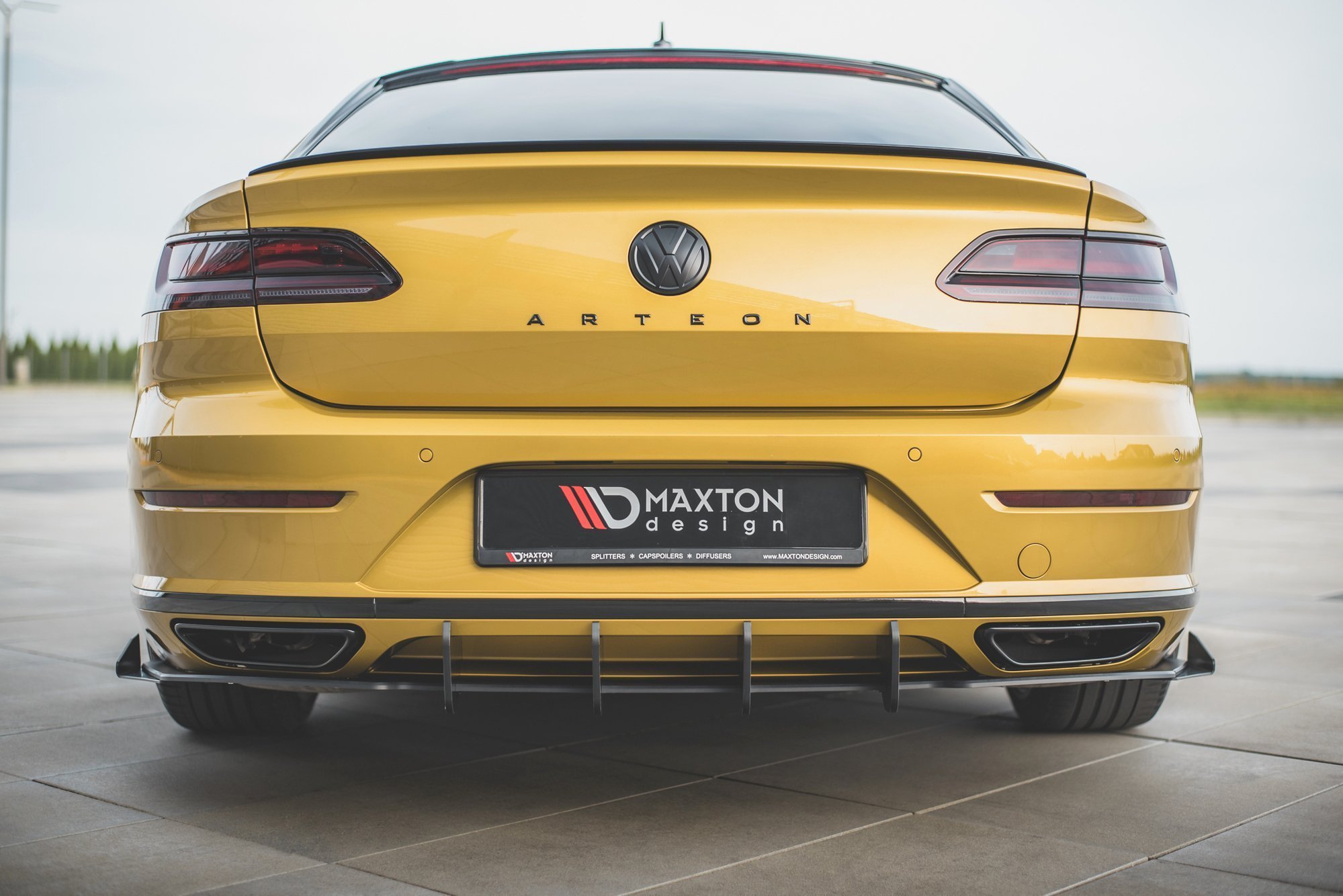 Maxton Design Задний спойлер Street Pro + брызговики для Volkswagen Arteon R-Line Sedan / Shooting Brake Mk1