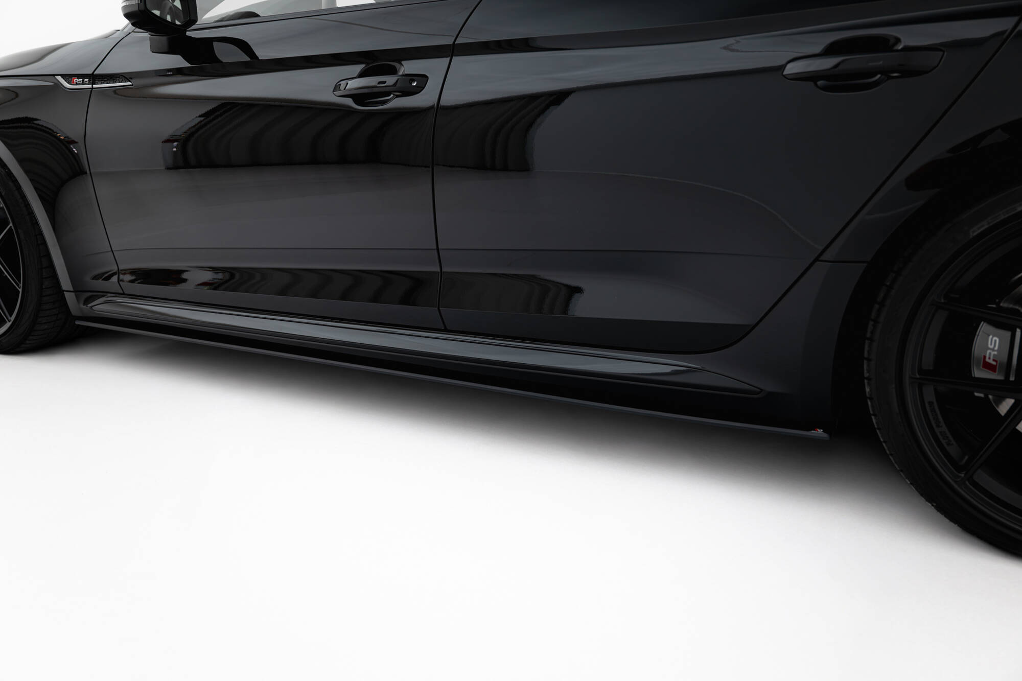 Maxton Design Боковые юбки и диффузоры Street Pro для Audi RS5 Sportback F5 — изображение 3