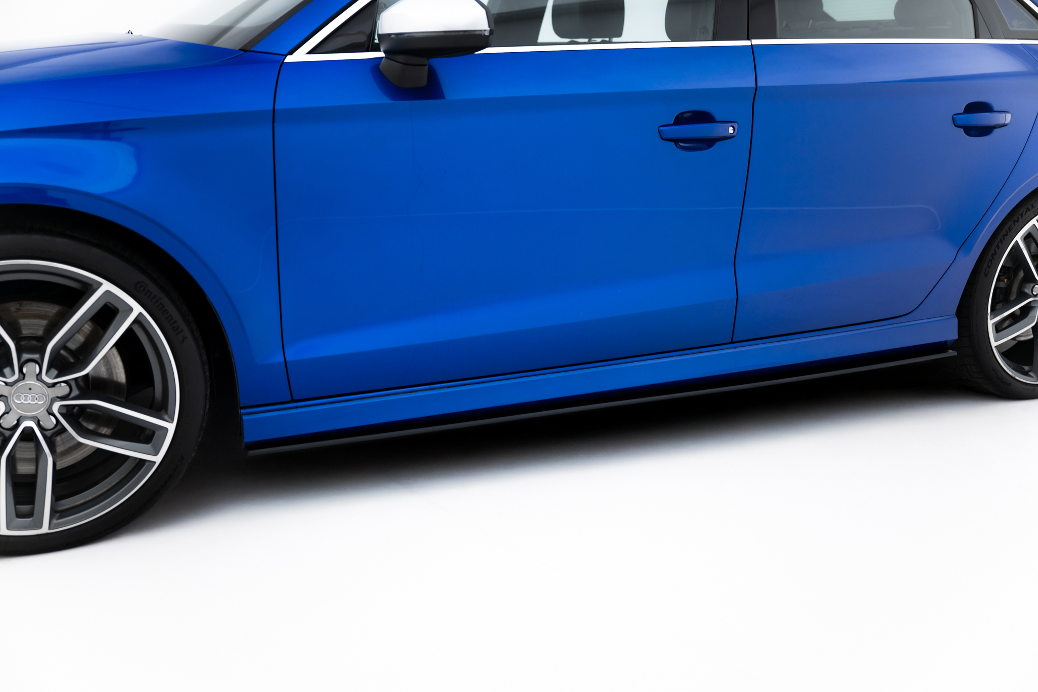 Maxton Design Боковые диффузоры Street Pro для Audi S3 / A3 S-Line Sedan 8V