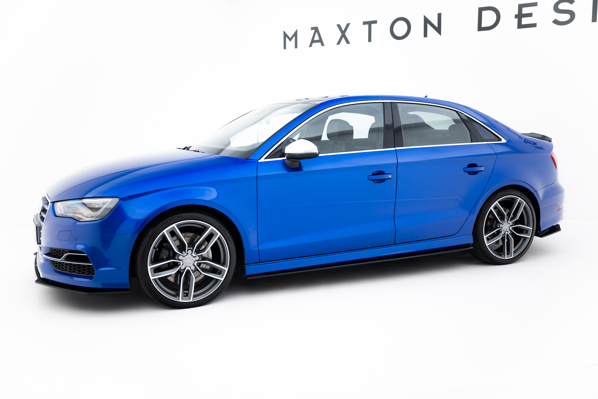 Maxton Design Боковые диффузоры Street Pro для Audi S3 / A3 S-Line Sedan 8V — изображение 2