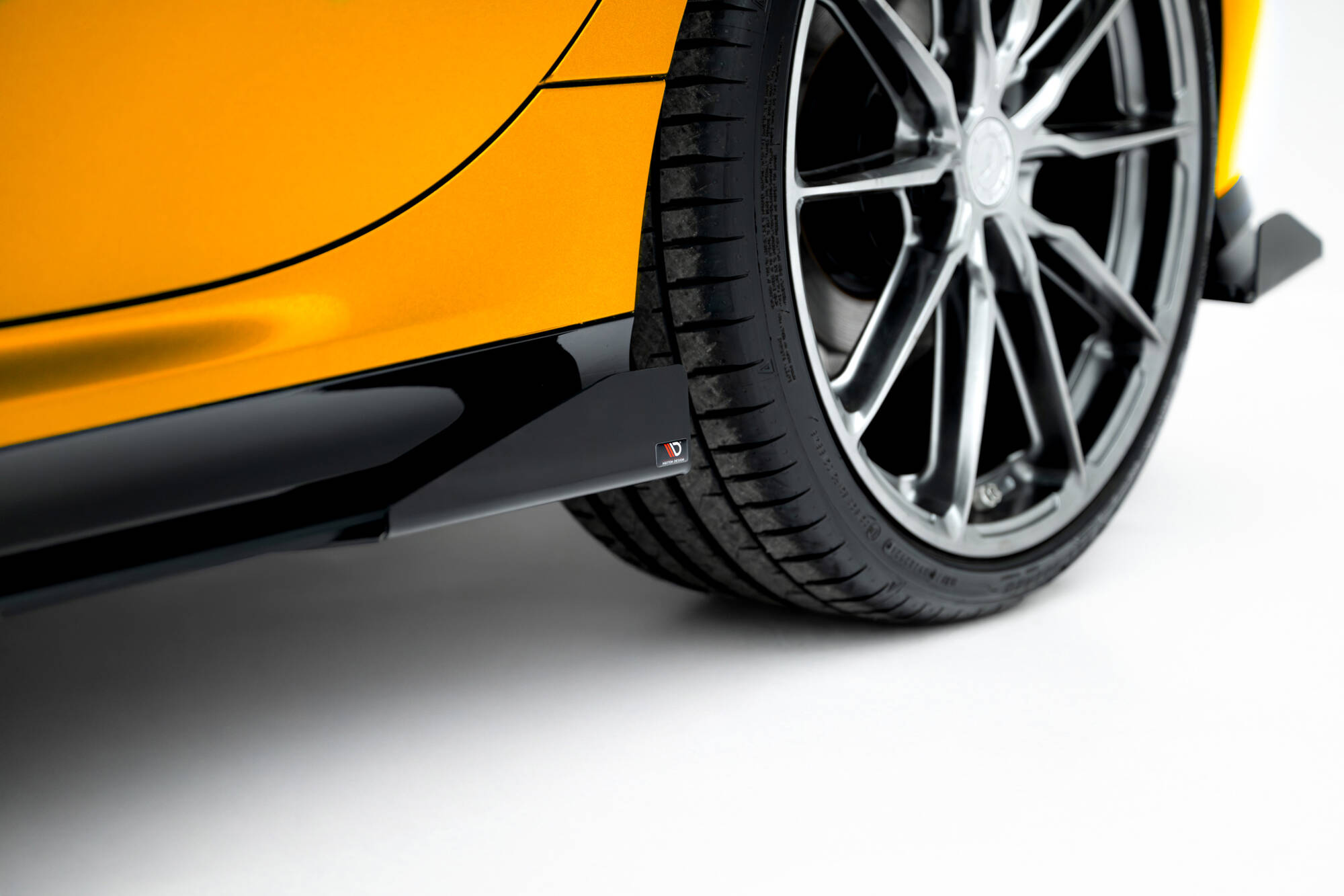 Maxton Design Боковые юбки Street Pro, диффузоры и накладки на пороги для BMW 1 M-Pack F70 — изображение 4