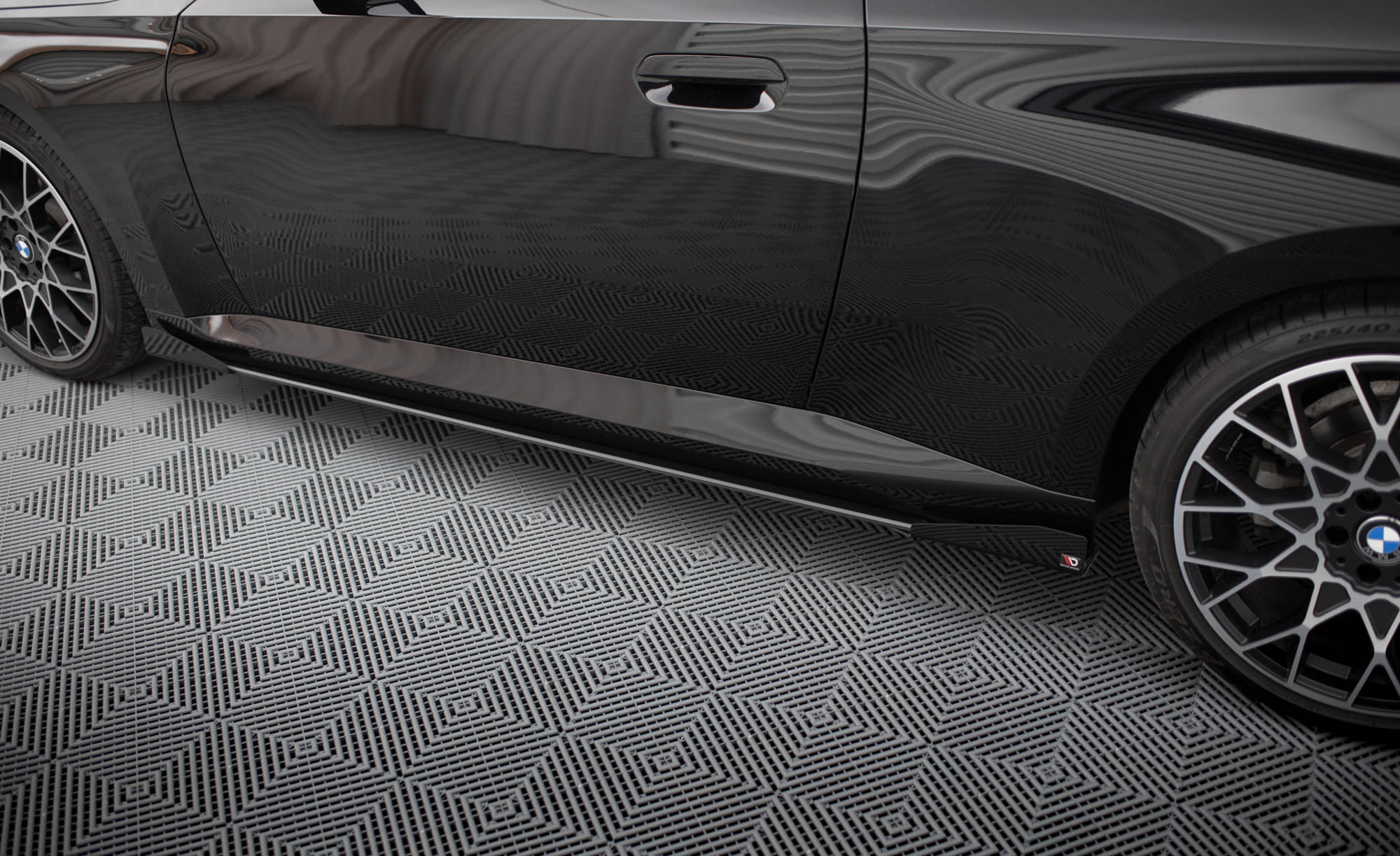 Maxton Design Боковые юбки Street Pro, диффузоры и накладки на пороги для BMW 2 Coupe G42 — изображение 3