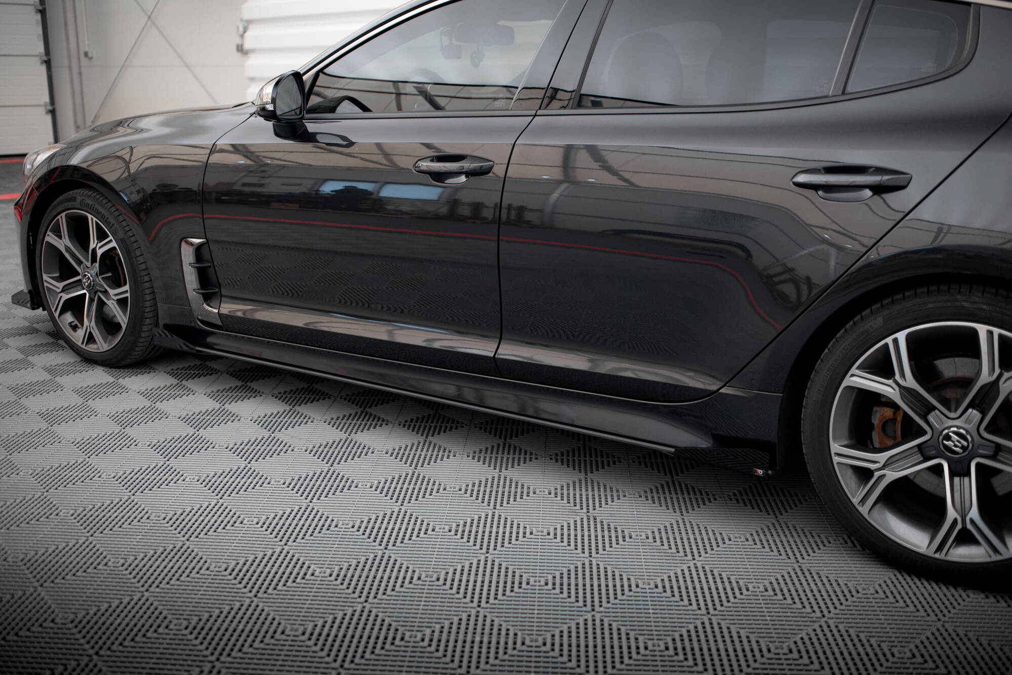 Maxton Design Боковые юбки Street Pro, диффузоры и накладки для Kia Stinger GT / GT-Line / Standard Mk1 — изображение 4