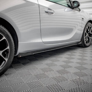 Maxton Design Боковые юбки Street Pro, диффузоры и накладки для Opel Astra GTC OPC-Line J