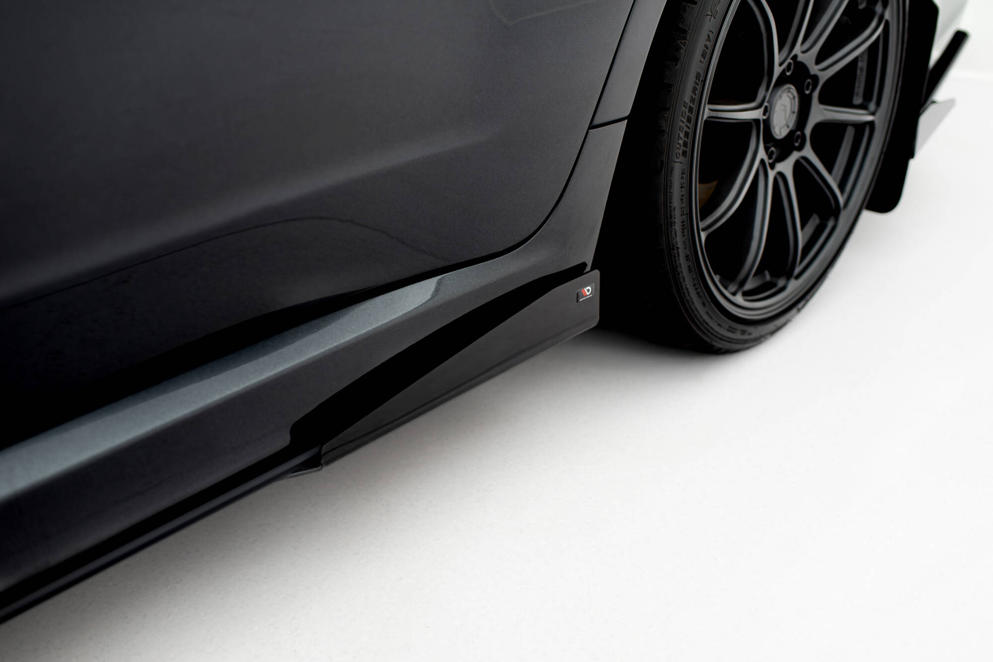 Maxton Design Боковые юбки Street Pro, диффузоры и накладки для Subaru Impreza WRX STI Mk3 Facelift — изображение 4