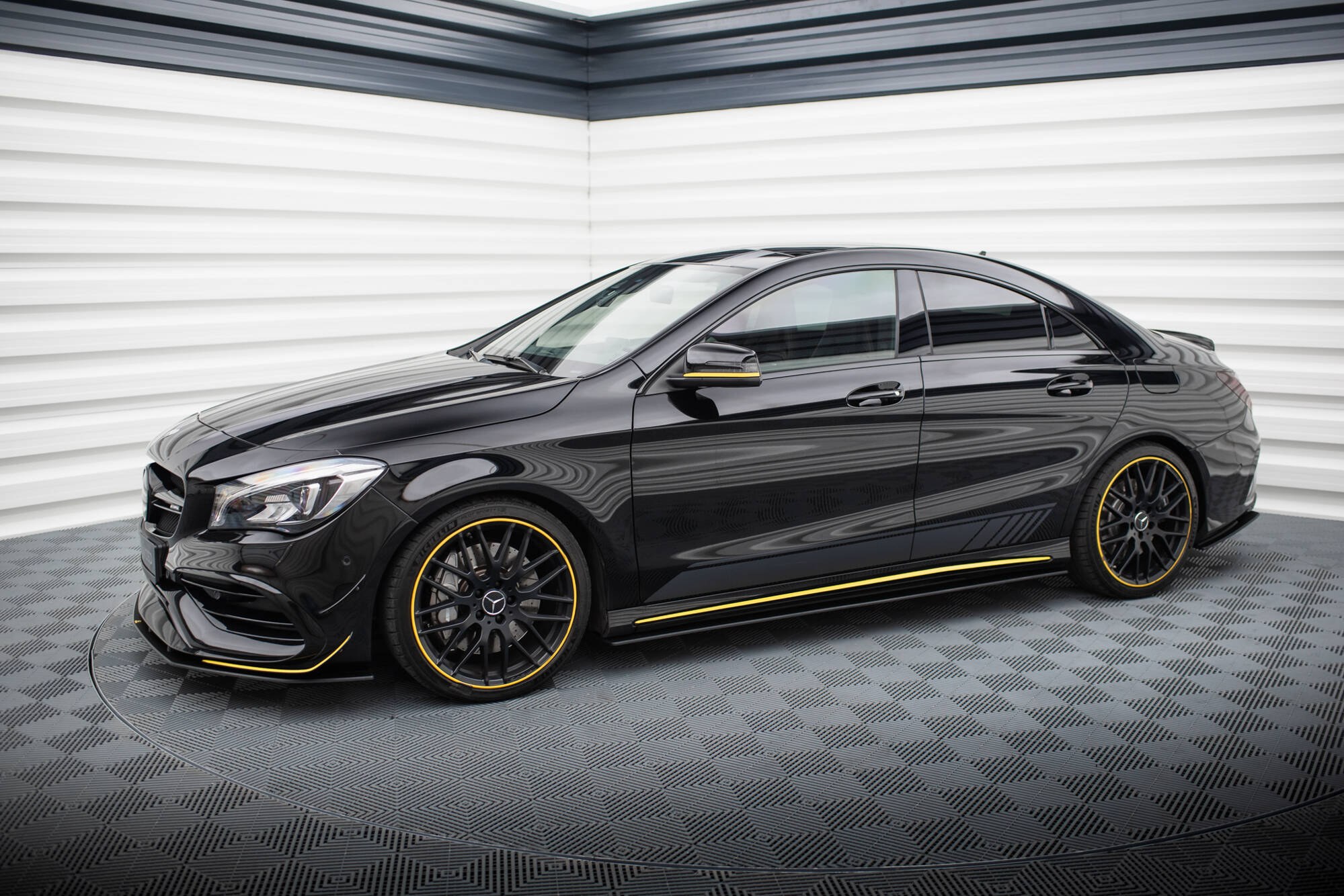 Maxton Design Боковые диффузоры Street Pro для Mercedes-AMG CLA 45 C117 (рестайлинг) — изображение 2