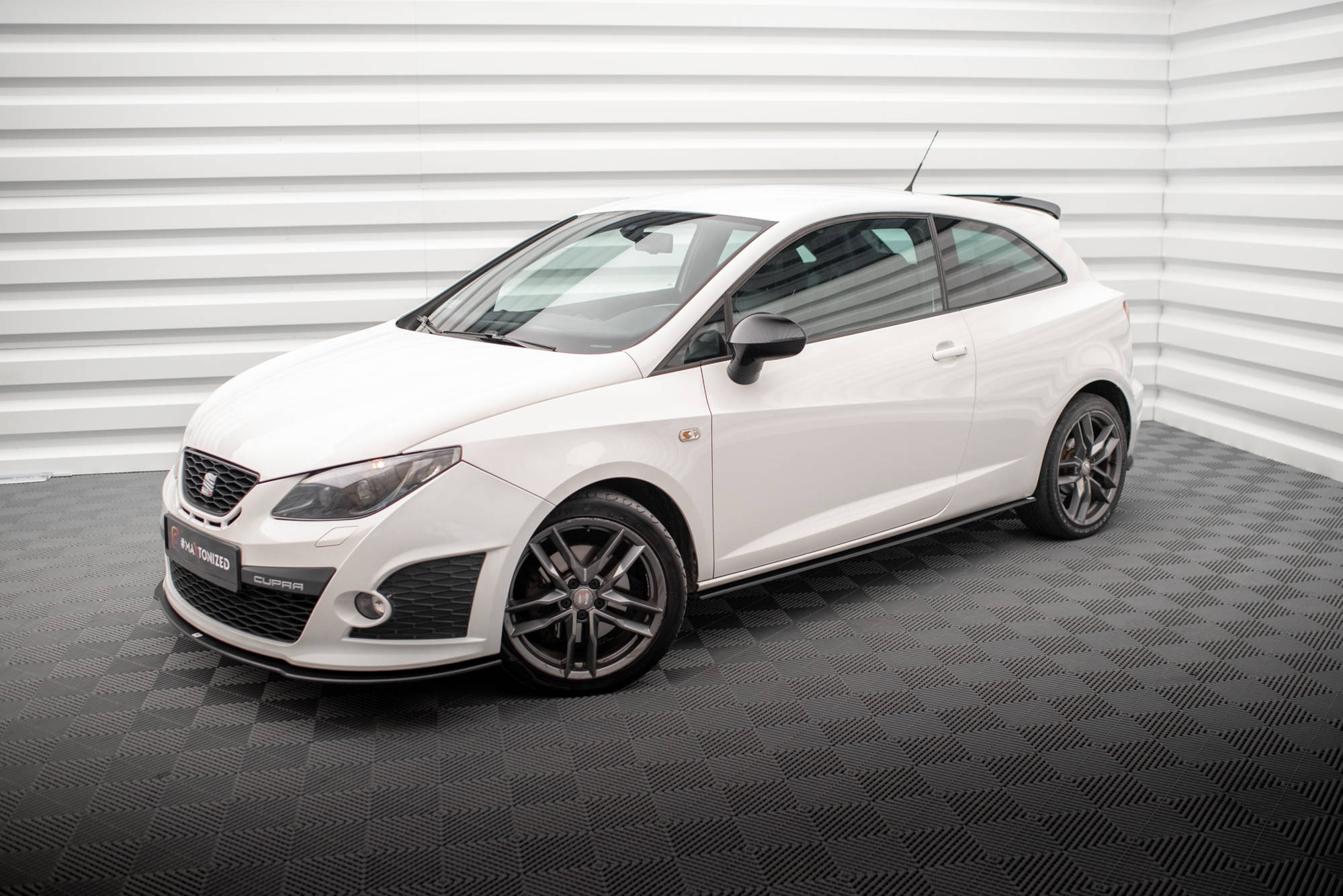 Maxton Design Боковые юбки и диффузоры Street Pro для Seat Ibiza Cupra Sport Coupe Mk4 — изображение 2
