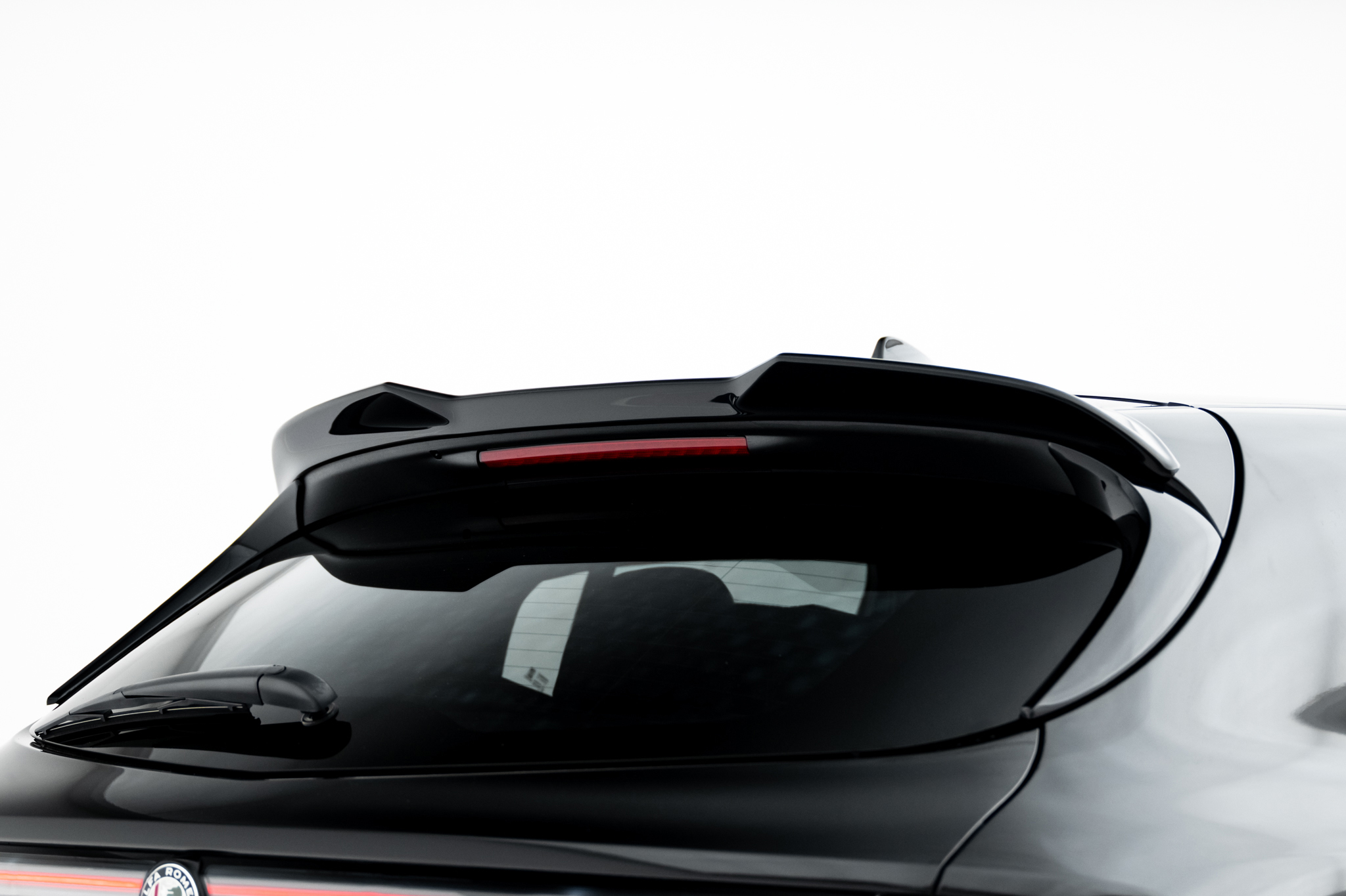 Maxton Design Верхний спойлер-колпачок 3D для Alfa Romeo Tonale Mk1 — изображение 3