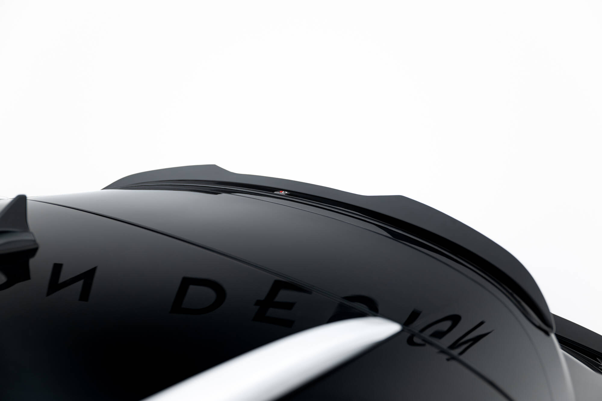 Maxton Design Верхний спойлер Maserati Levante GT Mk1 Facelift — изображение 3